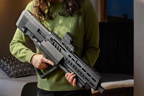 Israel Weapon Industries Just Entered the Tactical Shotgun Market | Military.com