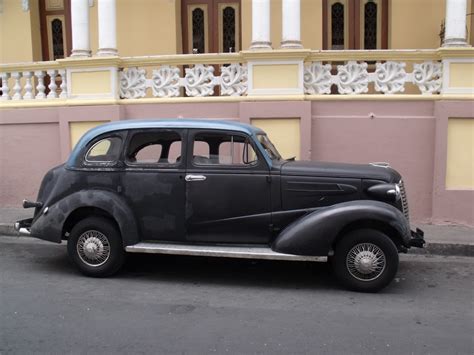 Free Images : motor vehicle, vintage car, cuba, sedan, classic, havana, old cars, antique car ...