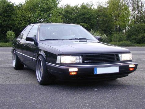 View of Audi 200 Turbo. Photos, video, features and tuning. gr8autophoto.com