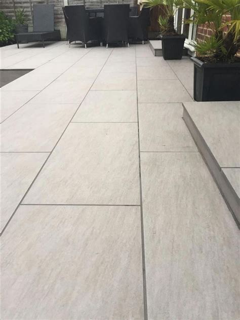 Outdoor porcelain tiles #courtyardgarden | Outdoor tile patio, Patio ...