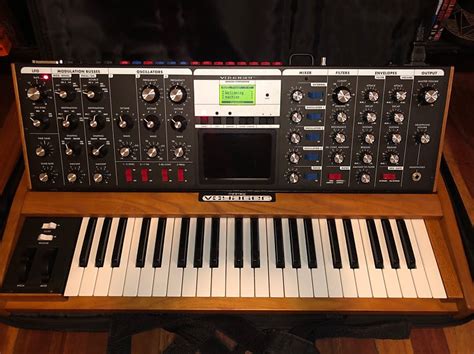 Moog Minimoog Voyager | Reverb