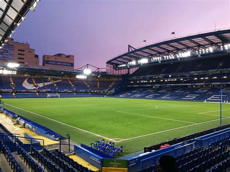 Spietato Contratto eccitazione visitare lo stadio del chelsea Impegnato ...