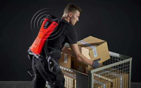 How Industrial Exoskeletons Help With Heavy Lifting in the Workplace ...