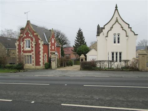 Castle Mona Lodge - Wetherby Road © Betty Longbottom :: Geograph Britain and Ireland