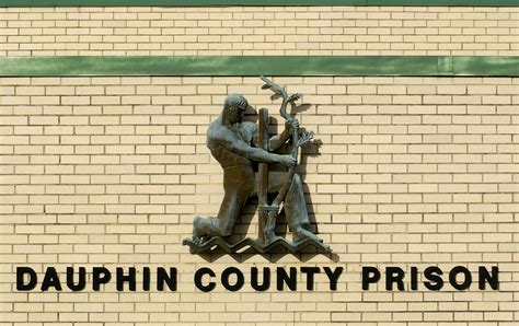 Dismiss federal lawsuit over inmate's death, Dauphin County asks | PennLive.com