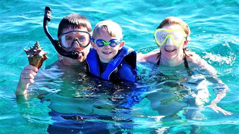 Mexico Rocks Snorkeling | Ambergris Caye, Belize