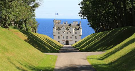 Dunbeath Castle, Scotland (with Map & Photos)