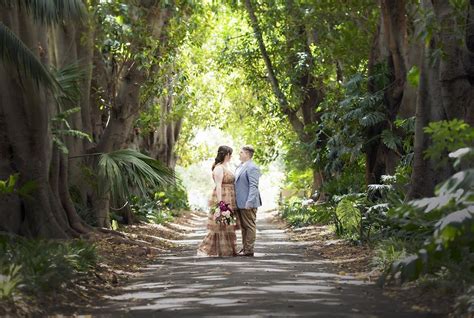 Adelaide Botanic Gardens Wedding - Emma Daniel Adelaide Botanic Gardens money shot Adelaide ...