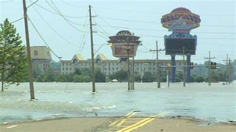 Memphis, Tennessee Flooding: Residents Brace for Rising Mississippi ...