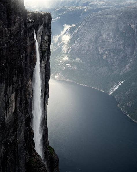 Kjerag, Norway : r/MostBeautiful