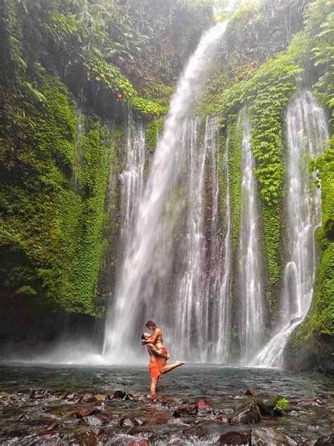 air terjun tiu kelep - keladi merah mahal