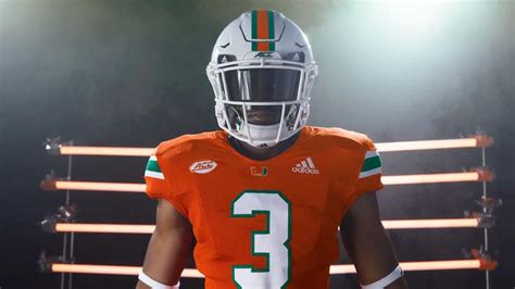 Miami Hurricanes 2018 uniforms | Miami hurricanes, Miami, Football helmets