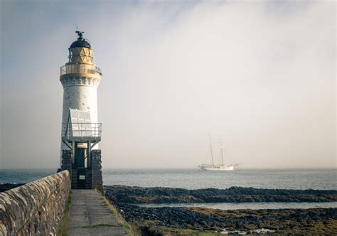 Tobermory Lighthouse | Michael Mauderer Photography