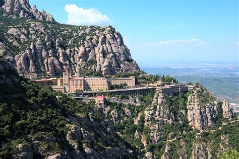 Pilgrimage and Hiking in the Montserrat mountains | One Man, One Map