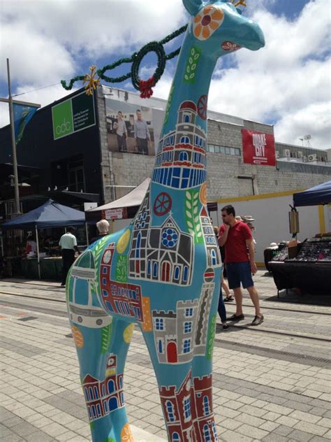 Christchurch Stands Tall giraffe | discoverywall.nz