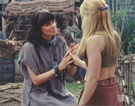 Gabrielle & Xena. Ties of Love - Xena & Gabrielle Wallpaper (23470323 ...