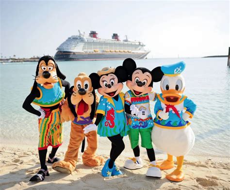 Cruise Vacation Deals (Carnival Cruise, Disney Cruise, & More!)