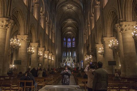 Notre Dame de Paris - TravBlog.com - Travel tips, things to do and manymore