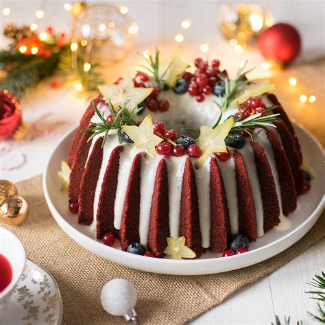 Red Velvet Christmas Bundt Cake - Valentina Bakery