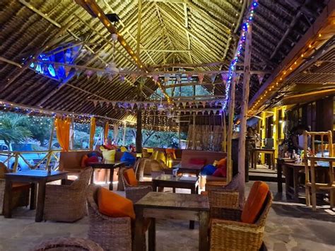 TIKI BAR, Diani Beach - Restaurant Avis, Numéro de Téléphone & Photos - Tripadvisor