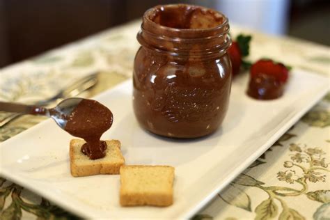 Gianduja (Chocolate-Hazelnut Spread) - Gourmetcentric