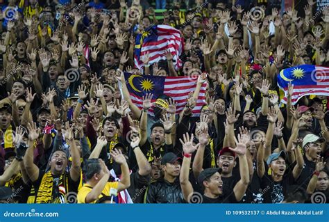 Malaysia Football Fans with Flag Editorial Photography - Image of flag, asia: 109532137