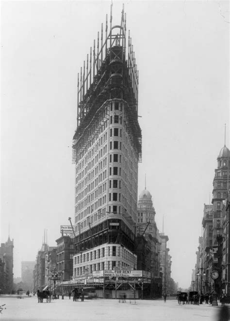 Old Photos of the Flatiron Building Under Construction, New York City, 1902 ~ vintage everyday
