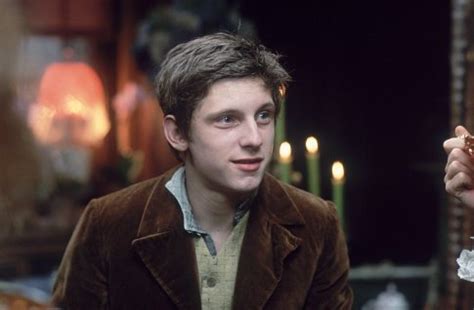 Nicholas Nickleby **** (2002, Charlie Hunnam, Jamie Bell, Christopher Plummer) – Classic Movie ...