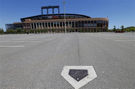 Mets close Citi Field staff parking lot for 2022 playoffs