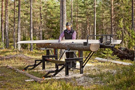 With the Logosol Sawmill M8 you can quickly produce high-class planks and boards from your logs ...
