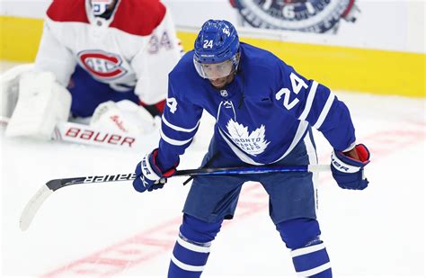 Toronto Maple Leafs: Wayne Simmonds loss a huge blow for player and team