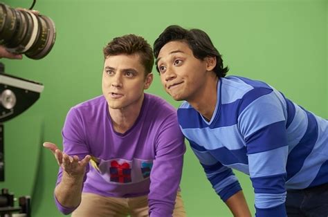 "Blue's Clues" Is Back: Behind The Scenes Of Nickelodeon Reboot