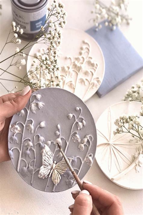 Round botanical basrelief for wall decor by DinaArtDecor Plaster mural ...