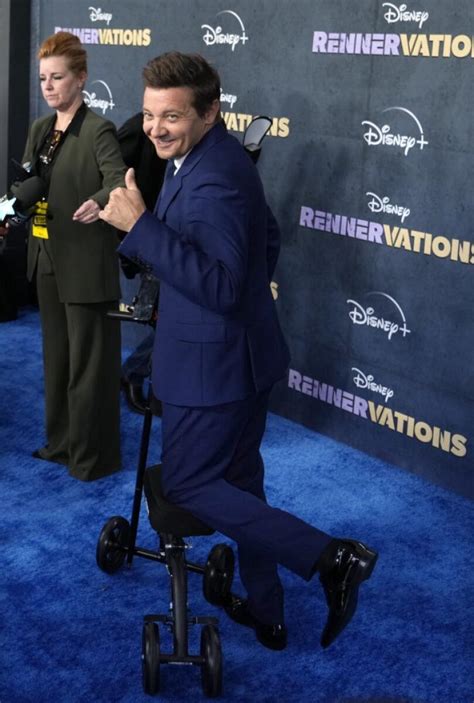 Jeremy Renner uses scooter and cane on first red carpet since ...