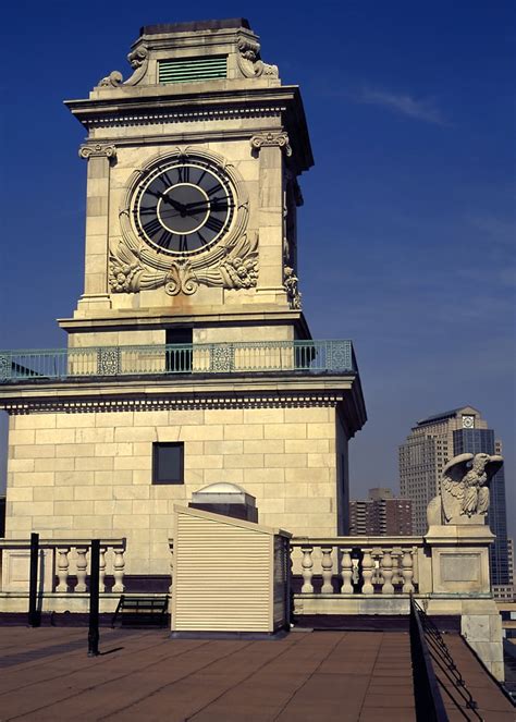 Guest Editorial: Your Help Is Needed To Save A Landmark Clock In New York City - HODINKEE