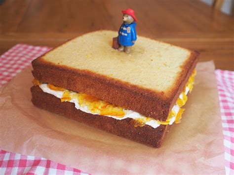 Marmalade Sandwich Cake ("Cakewich") : Baking