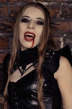 Vampire Fangs 12.10.23 : r/vampirefangs