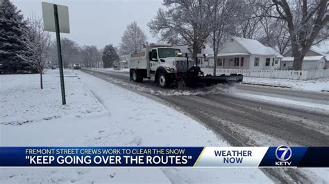 Fremont plow drivers take on 'tricky' snow storm during Monday's winter weather - YouTube