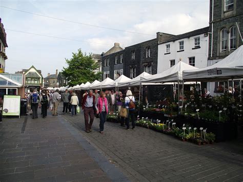 Keswick - Ancient Market Town in Lake District Tourist Information and Things to do ...