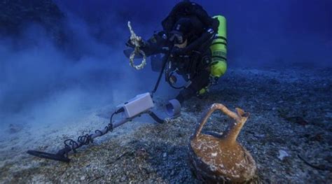 Underwater Archaeology, Ancient Shipwreck - Science Connected Magazine