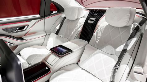 Super Luxury 2021 Mercedes-Maybach S-Class Interior Details - YouTube