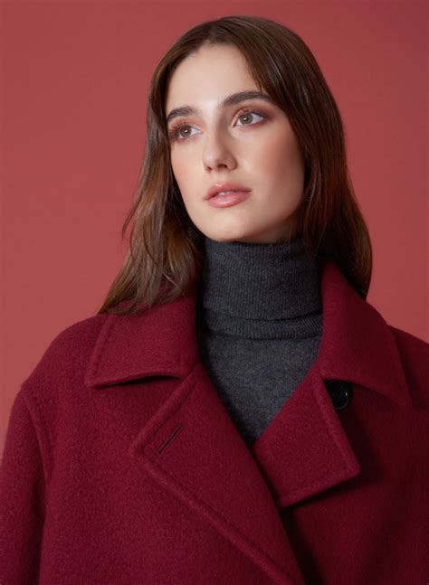 Ruby red wool peacoat with notch collar | Cinzia Rocca