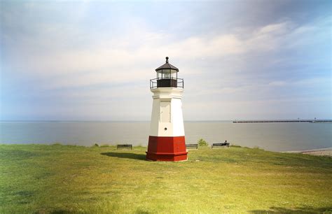 Lake Erie Lighthouses in Ohio | Ohio Traveler