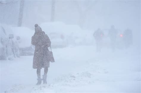 New Jersey closes vaccine megasites for second day amid storm - POLITICO