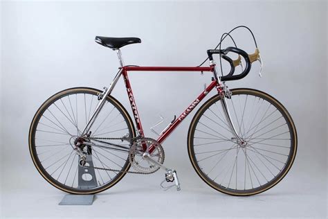 Classic Steel Bikes - We build & restore vintage road bikes