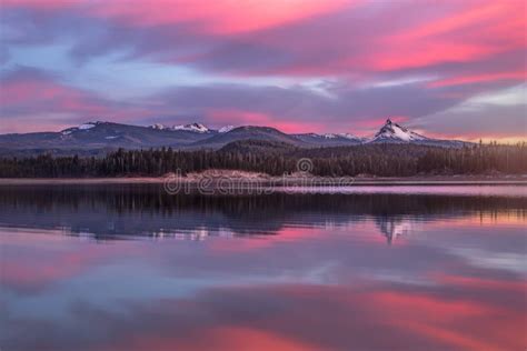 Southern Oregon stock photo. Image of reflected, lemolo - 49973184