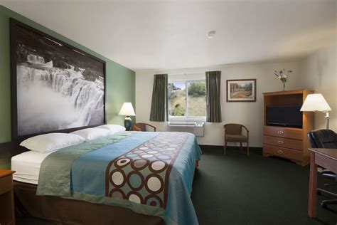 Super 8 by Wyndham Salmon | Salmon, ID Hotels