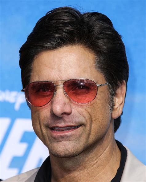 John Stamos Wages War Against Glitter During Christmas Holiday!