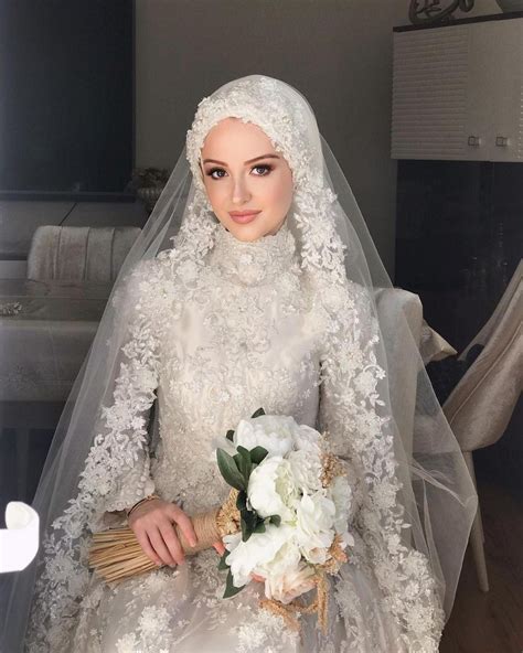 Muslim Wedding Gown, Wedding Dresses Hijab Bride, Wedding Dress Outfit, Bridal Dresses Pakistan ...