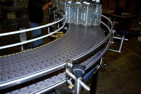 Bottle Conveyor | Bottle Conveyor Systems | Dyco Inc.